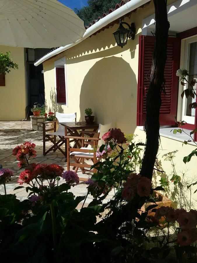Voula Apartment Gaios Exterior foto